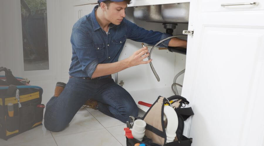 Expert burst pipe repair services in Wenona, IL